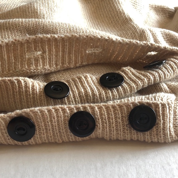 Soft Oversized Beige Wood Button Shoulder Sweater! - Picture 4 of 16